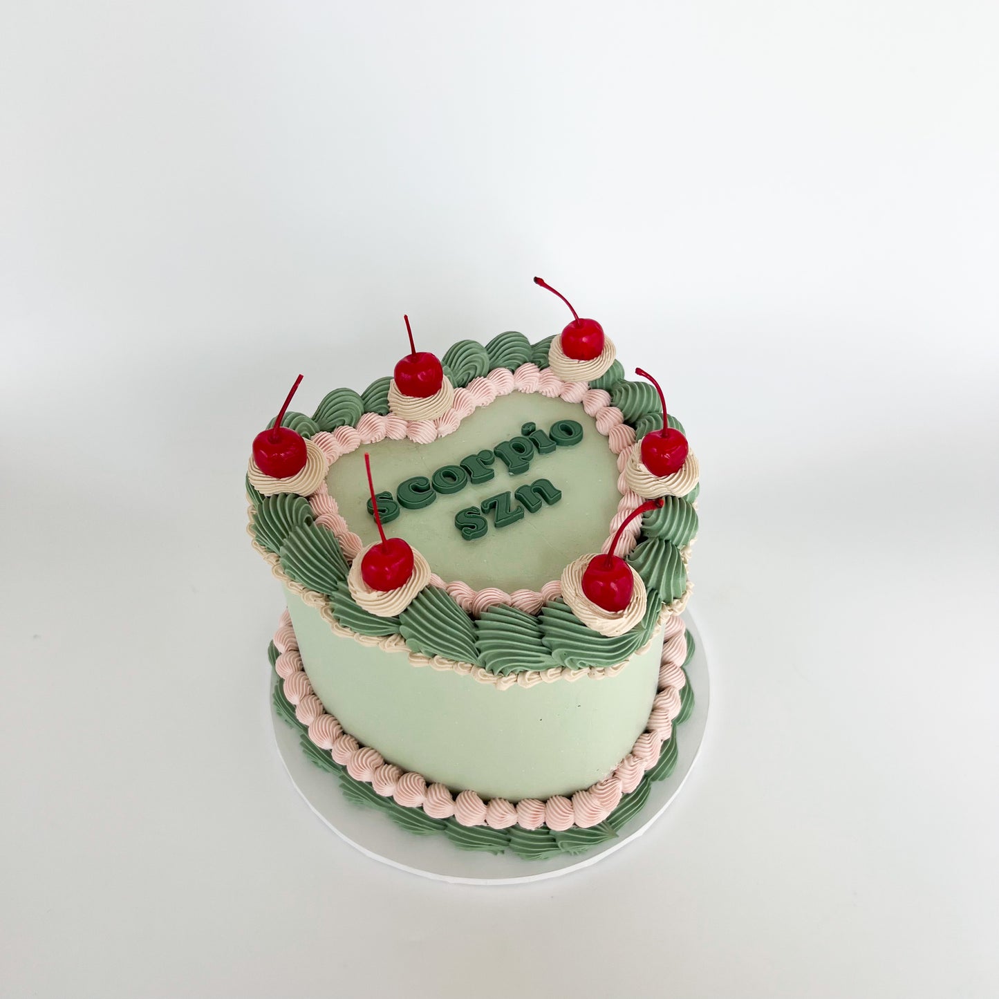 CakeTins Vintage
