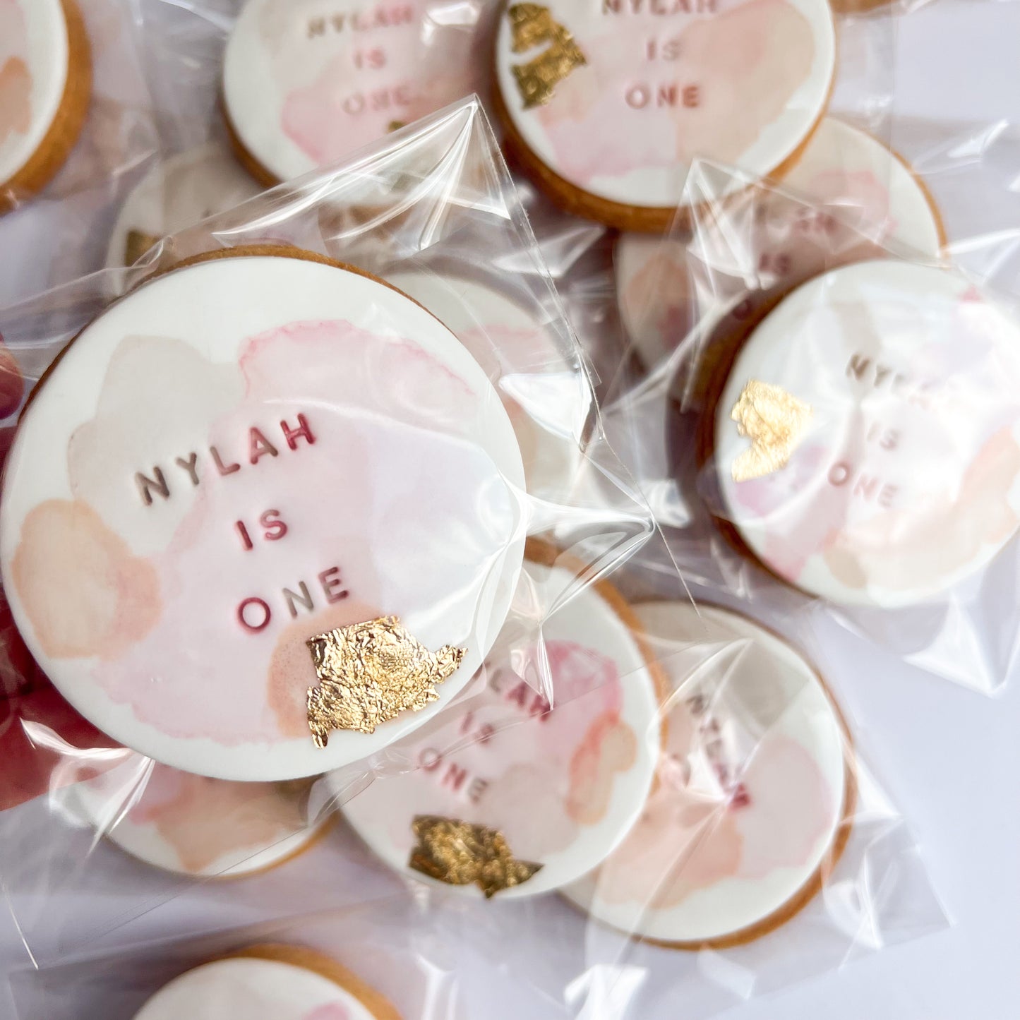 Custom Round Watercolour Cookies
