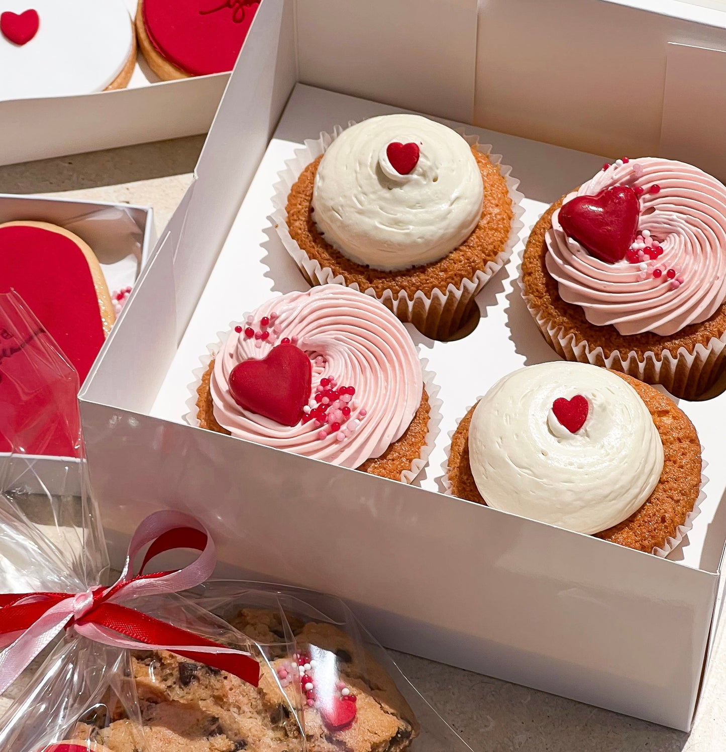 V Day Cupcakes